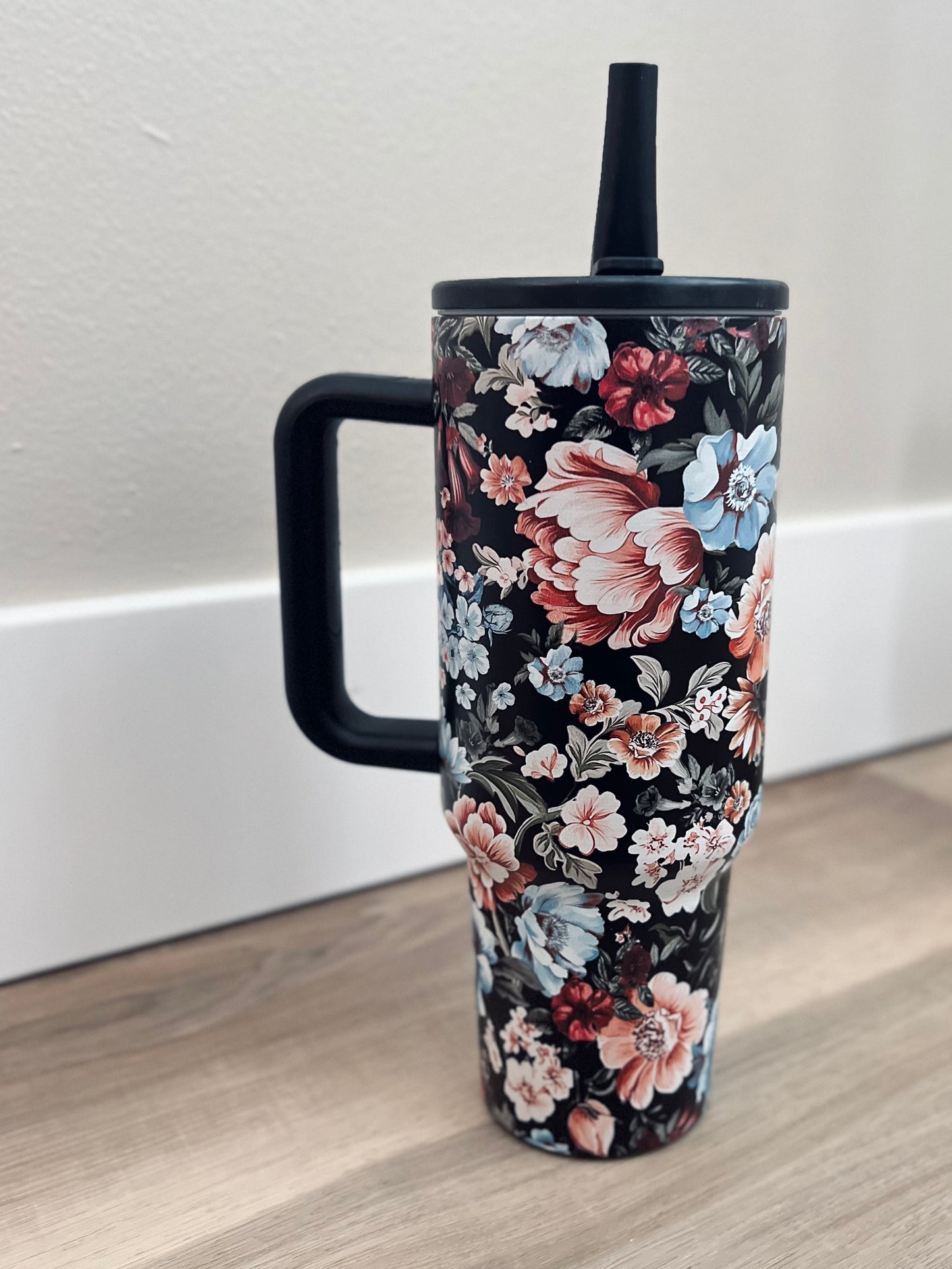 * free ship // deal * Evening Floral 40oz Tumbler