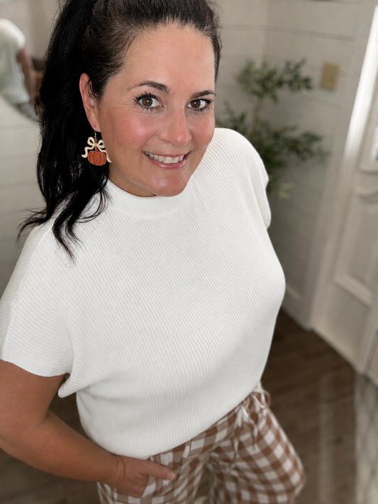 SHIPS FREE TODAY // Sweet Style Loose Ribbed Sweater Top