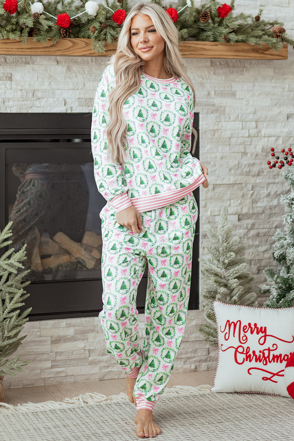 Green Bow Christmas Tree Print Contrast Striped Banding 2pcs Lounge Set — image 00