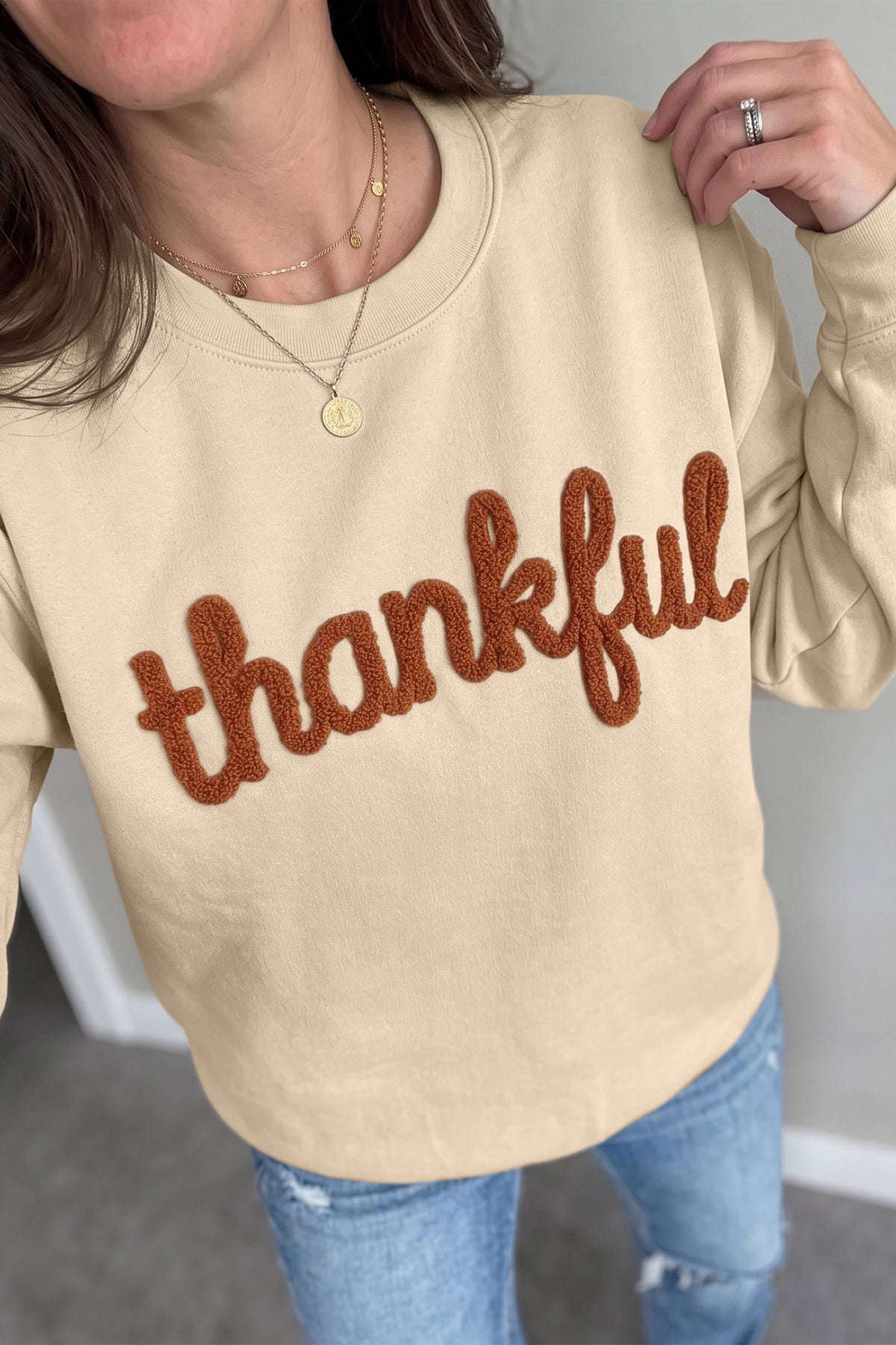 Thankful Fleece Letter Graphic Pullover Sweatshirt — image 00