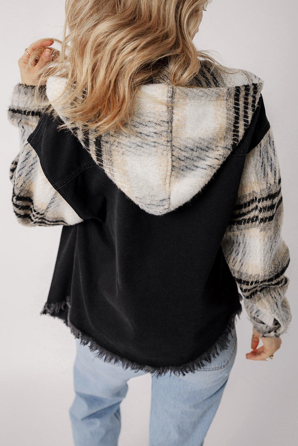 Black Plaid Sleeve Frayed Hem Hooded Denim Jacket — image 01