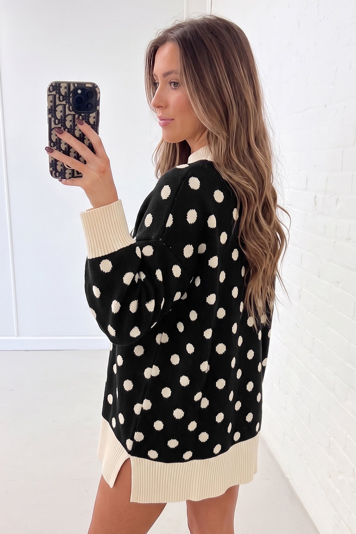 Black Polka Dot Pattern Ribbed Colorblock Trim Split Tunic Sweater — image 01