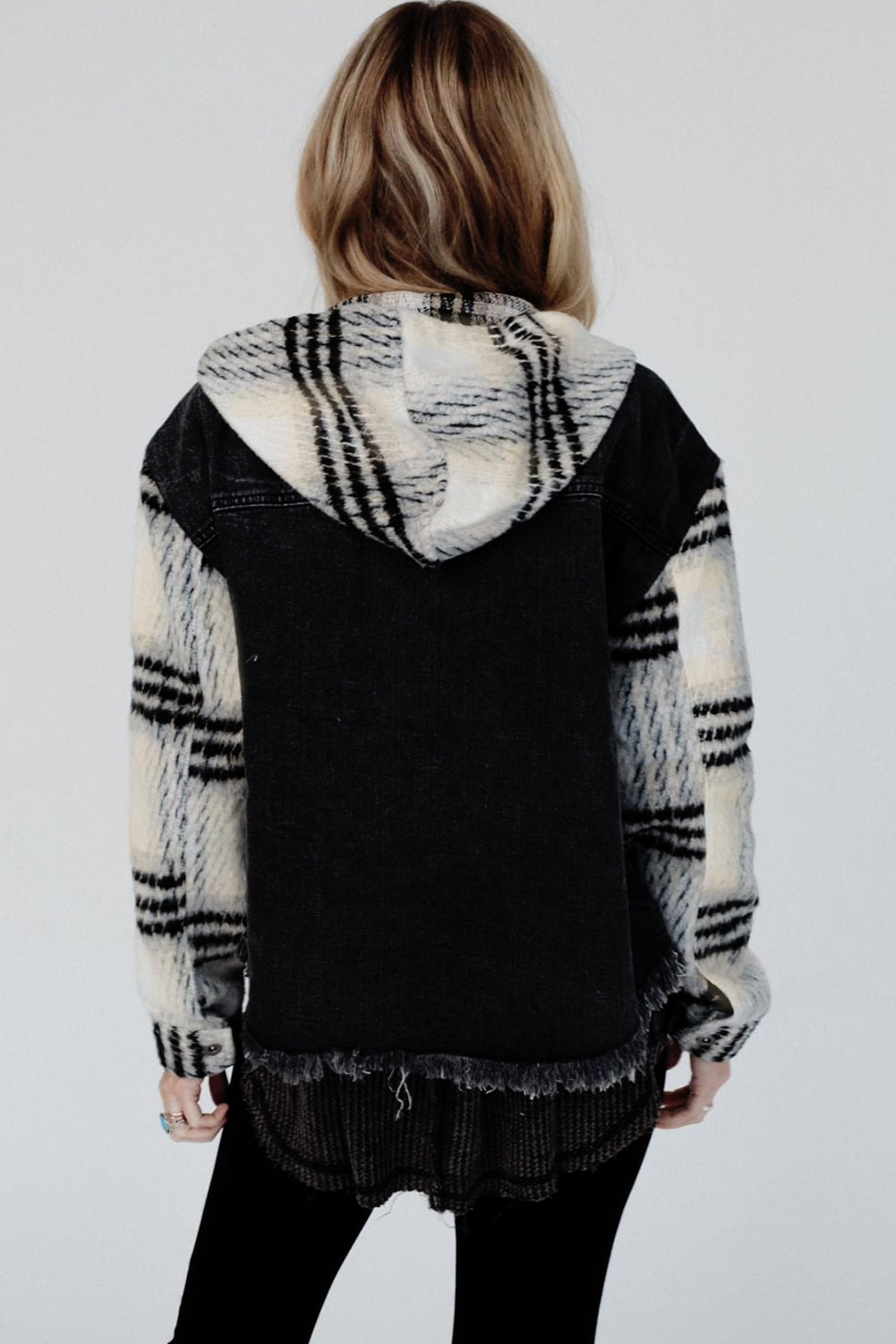 Black Plaid Sleeve Frayed Hem Hooded Denim Jacket — image 08