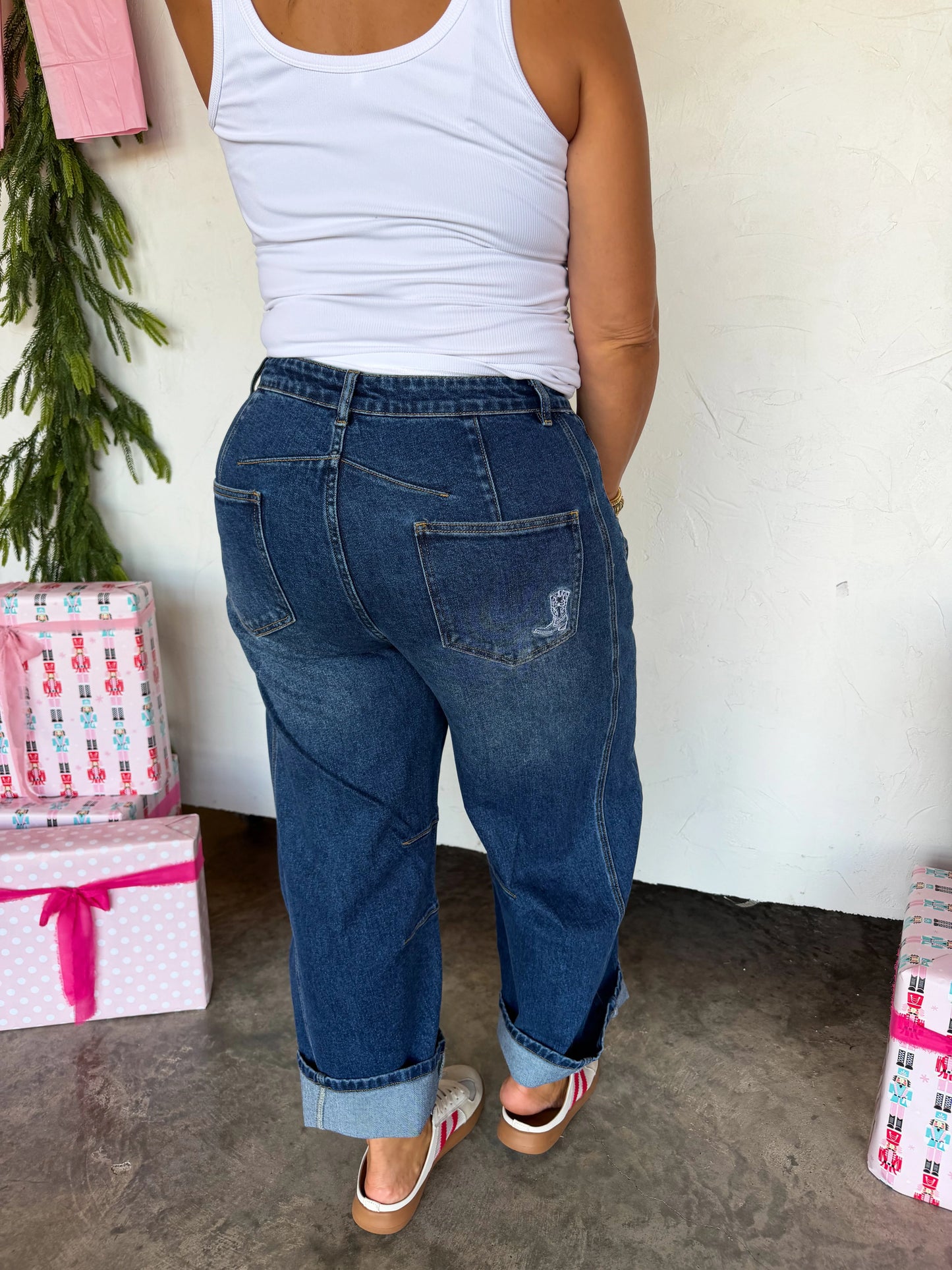 WKND DEAL//PREORDER: Super Star Barrel Jeans // ETA Oct - early Nov
