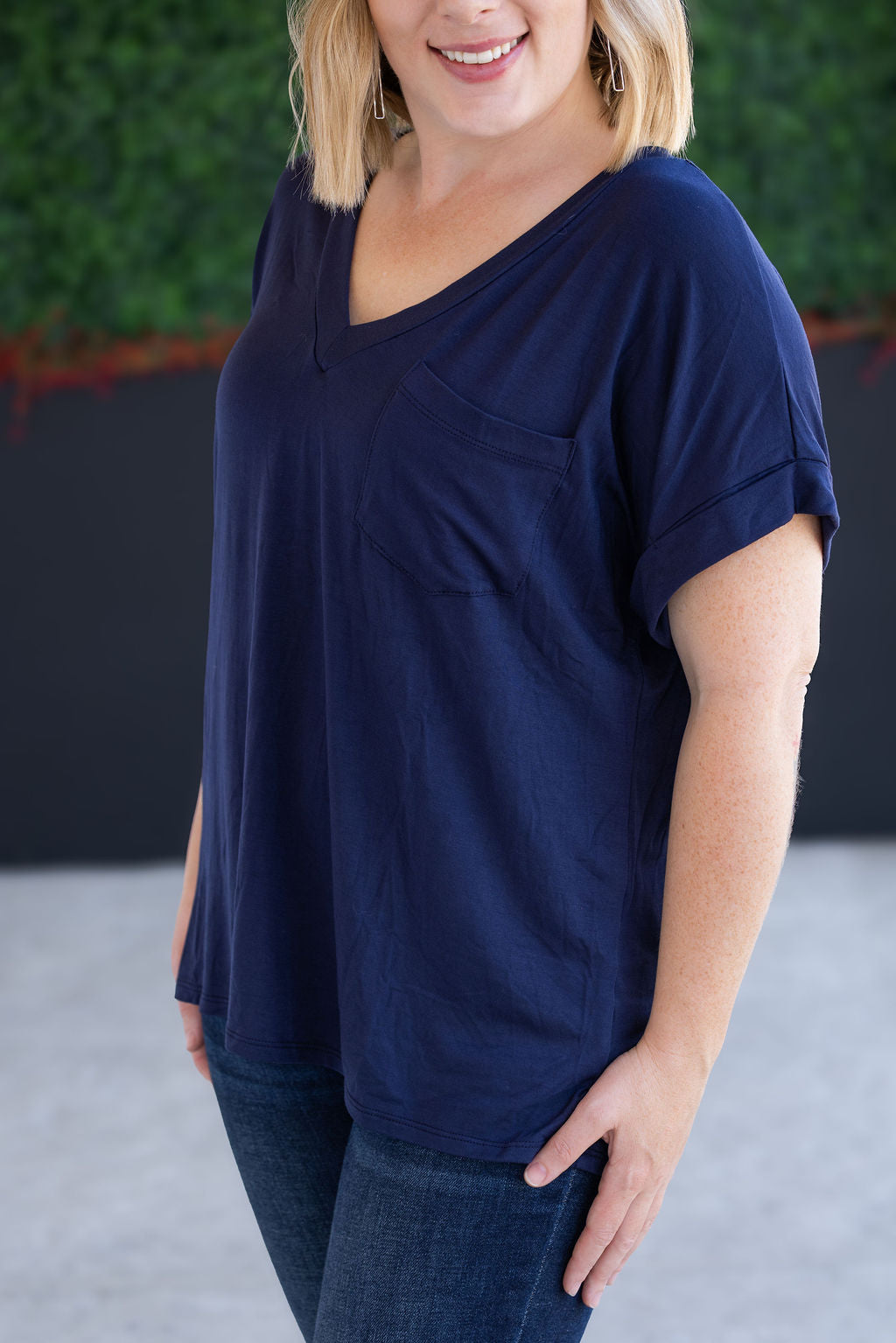 Sierra Pocket Top - Navy