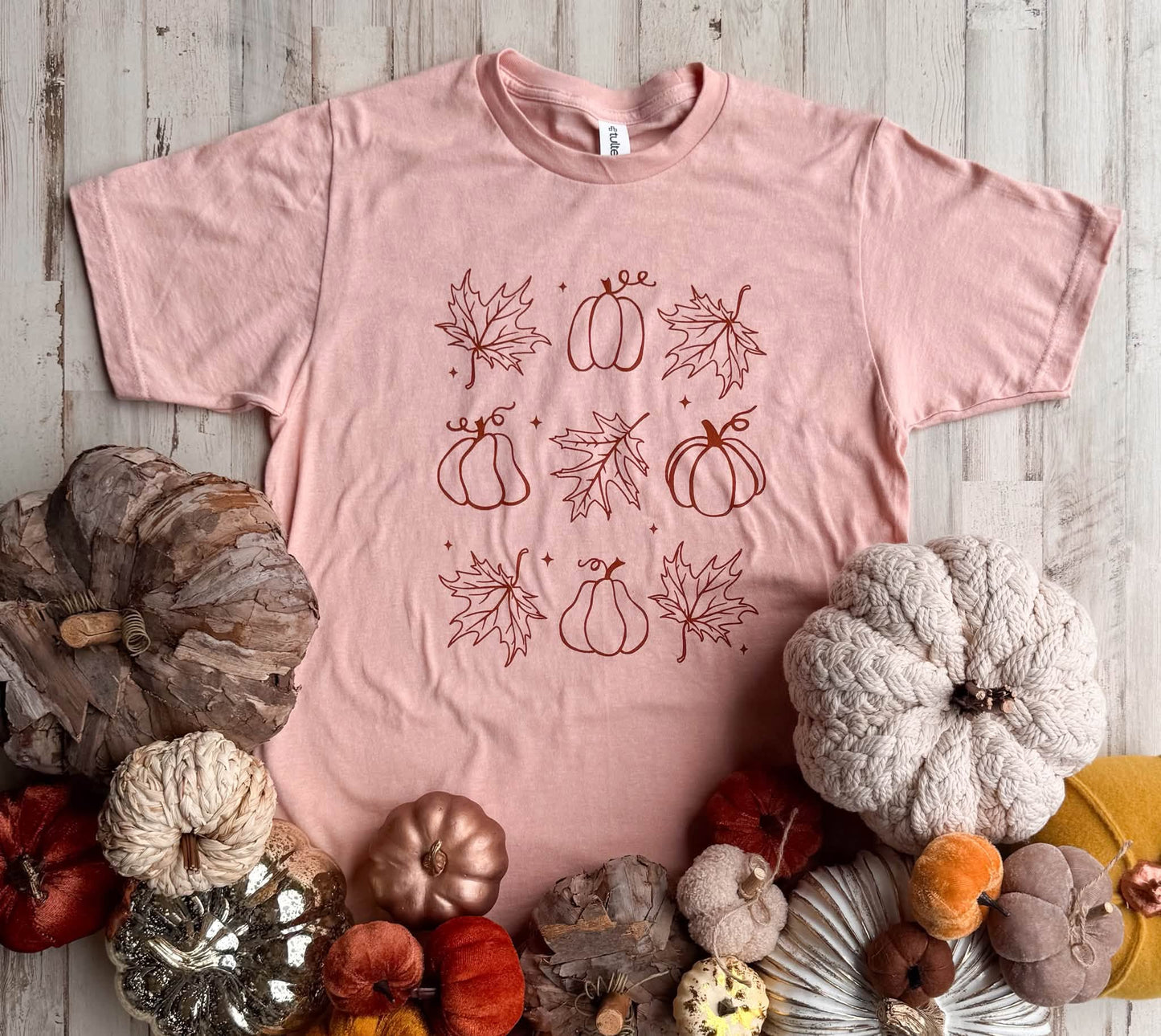 FLASH DEAL // PREORDER: Fall Leaves & Pumpkins Tee // ship in about 2 weeks