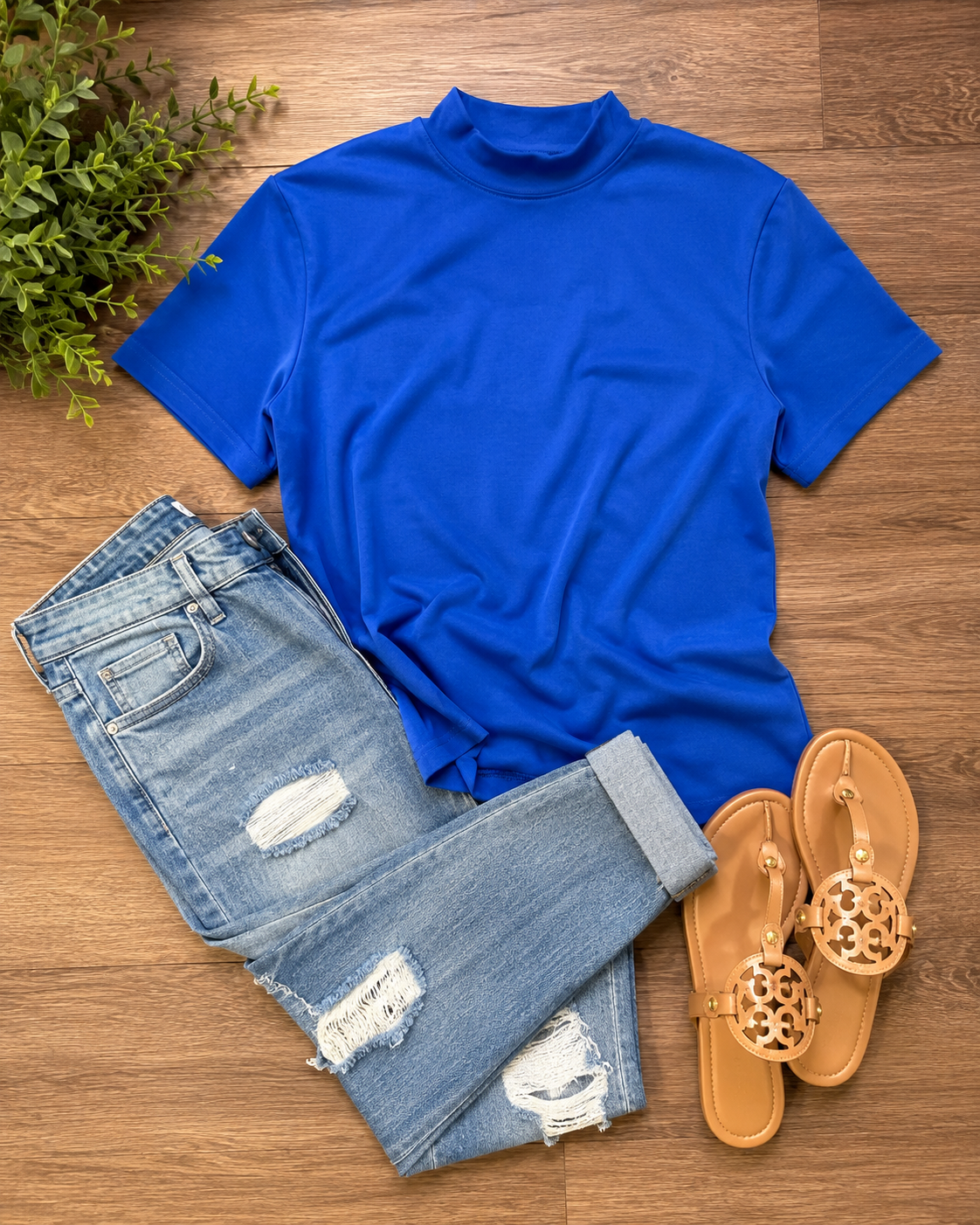 *free ship today* // True Blue Mock Neck Everyday Tee