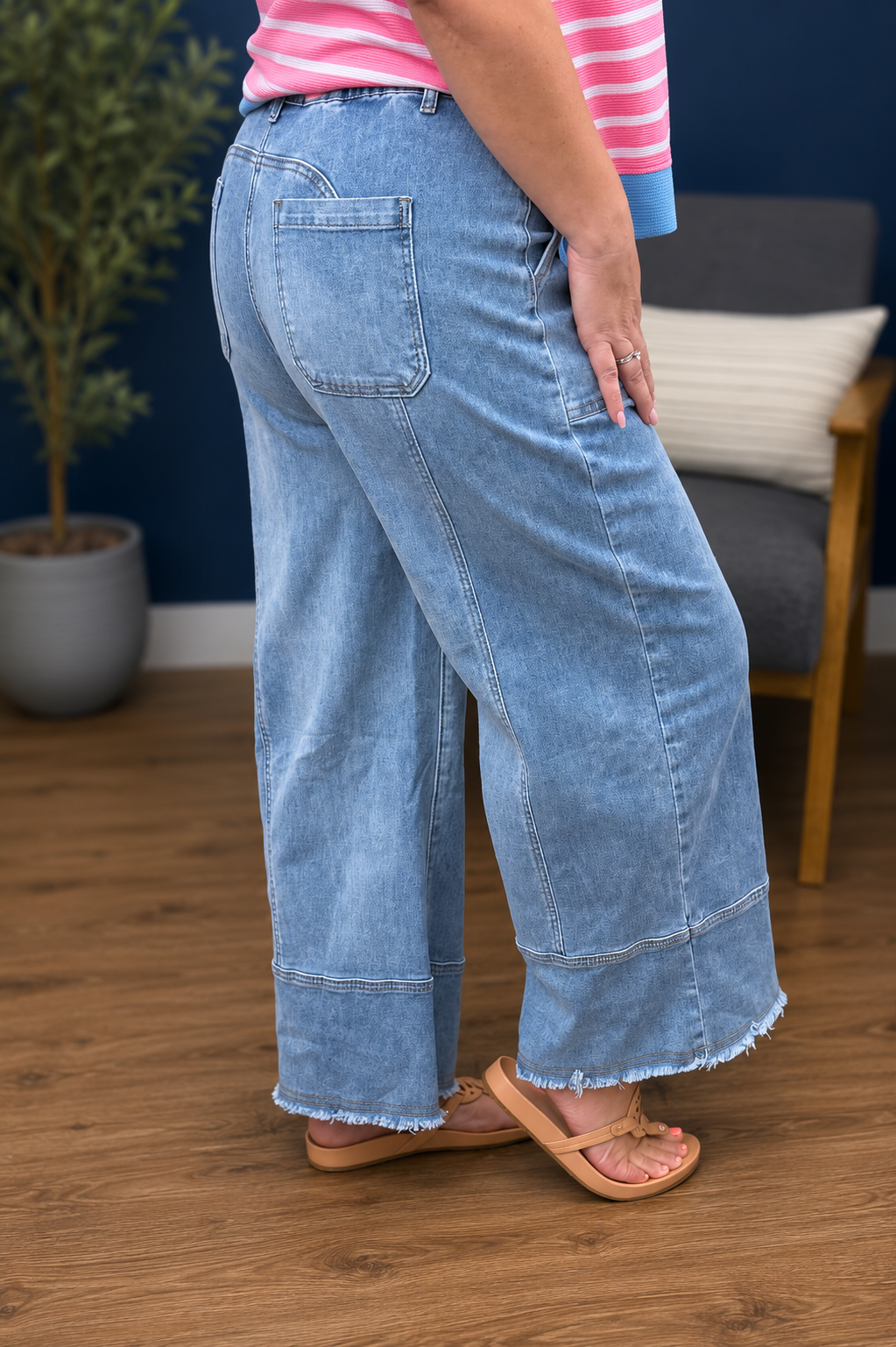 *ships free today* Seam Detail Raw Hem Wide Leg Denim Pants