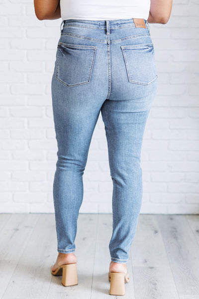 Tummy Control Contrast Wash Skinny Jeans - Judy Blue