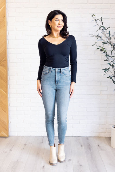 Tummy Control Contrast Wash Skinny Jeans - Judy Blue