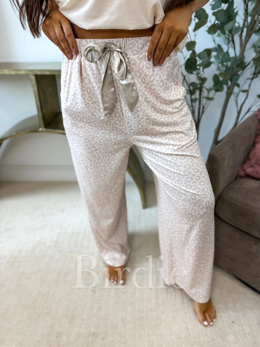 Preorder // Stretchy Lounge Pants 2.0 in Honey Leopard // ships in about 3-4 weeks