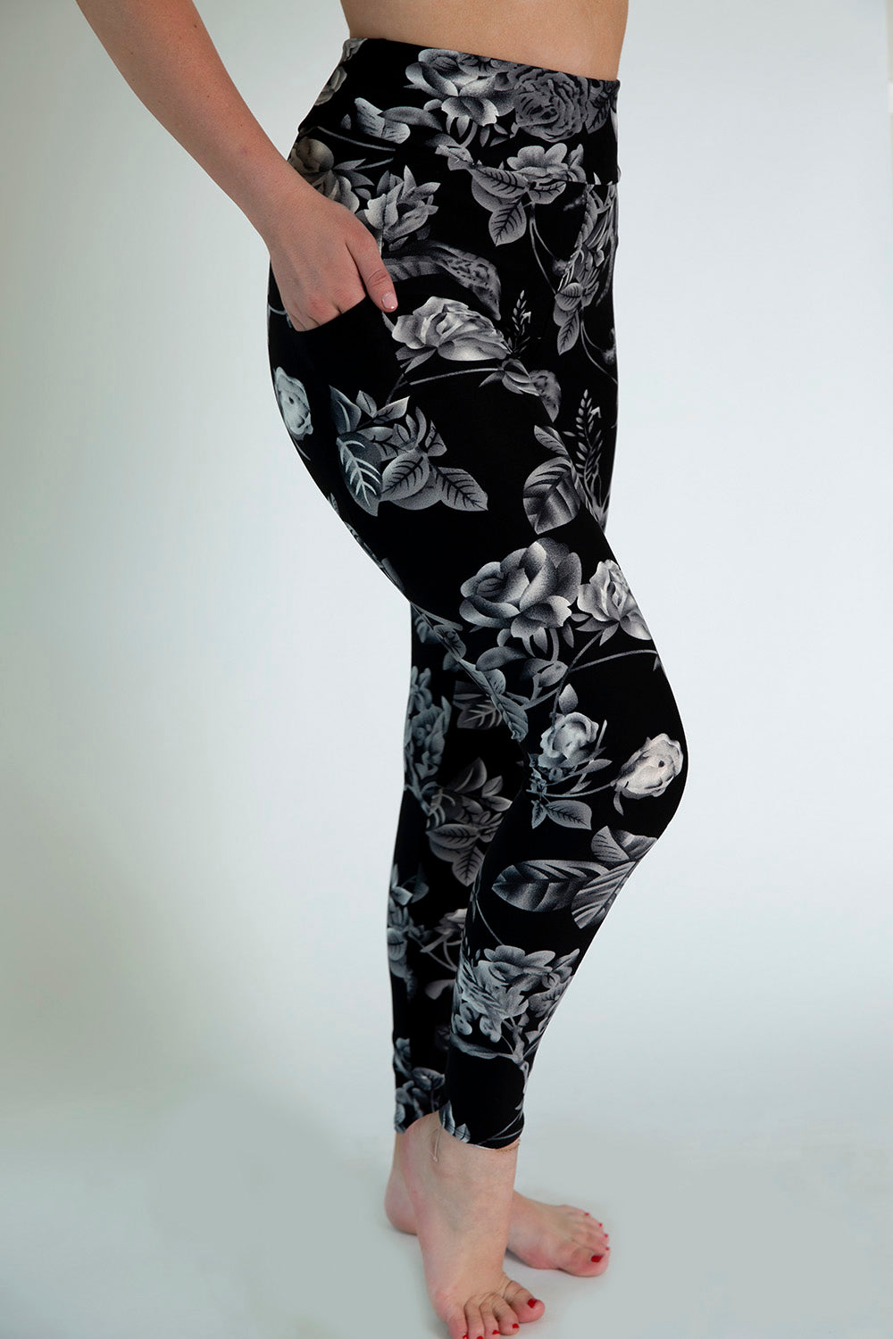 Black and White Floral Leggings
