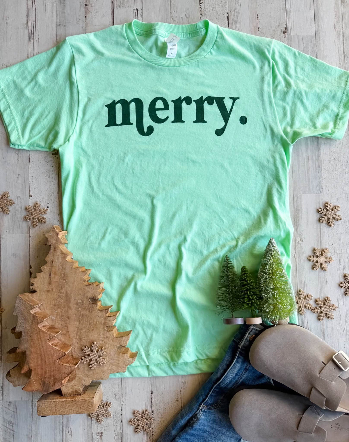 FLASH DEAL // PREORDER: Merry Tee // ships in about 2 weeks