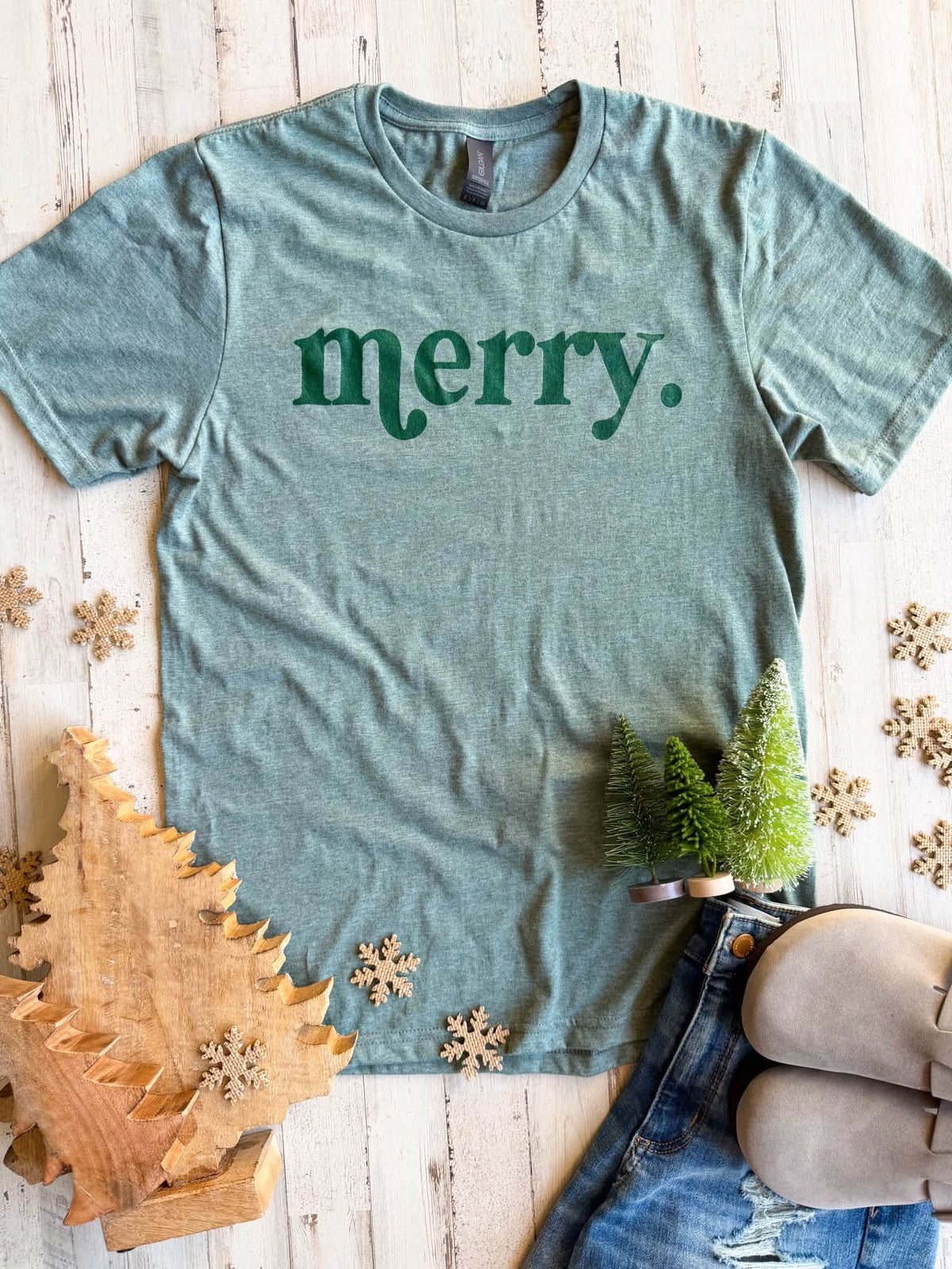 FLASH DEAL // PREORDER: Merry Tee // ships in about 2 weeks